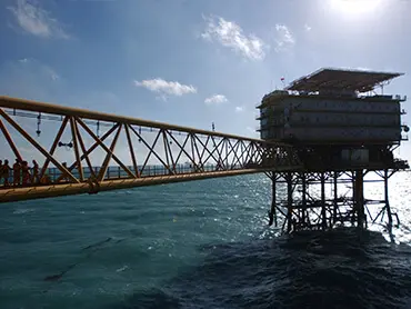 Hule resistente a químicos y petroquímicos para protección industrial